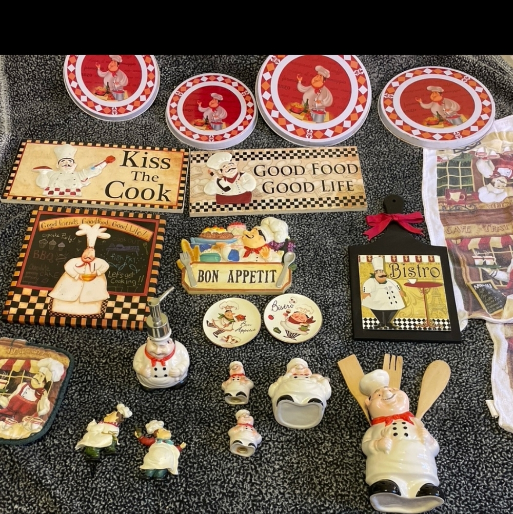 Chef-Themed Kitchen Decor Set